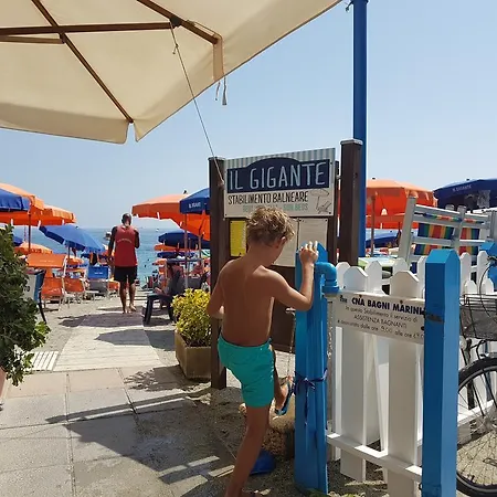 Monterosso Mesco Modern Flat Apartment *